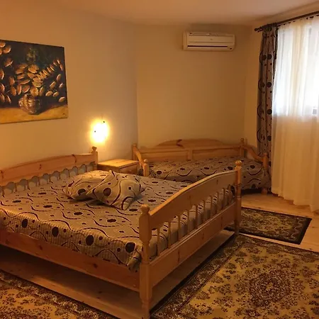 Mira * Saparewa Banja