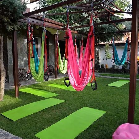 Mira בית הארחה ספרבה בניה