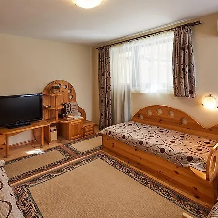 Mira בית הארחה *